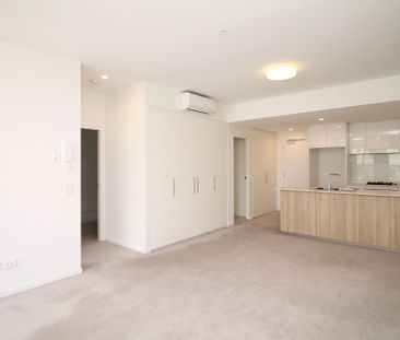 Stylish & Spacious 2-Bedroom Apartment in the Heart of Hurstville - Photo 2