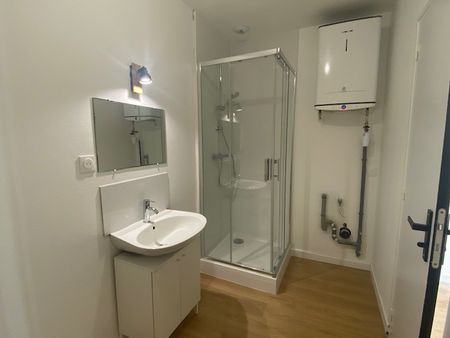 Studio Centre ville – - Photo 5