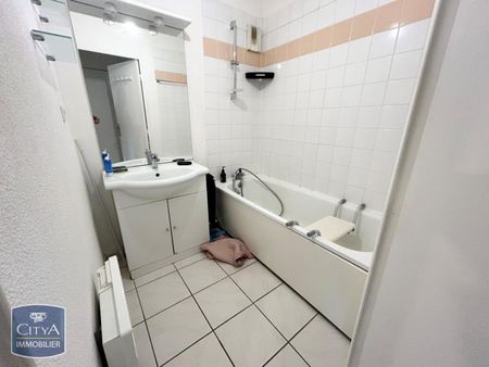 Location Appartement 2 pièces 58m² VALENCIENNES 59300 - Photo 2