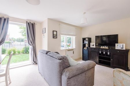 Studio to rent - Photo 4