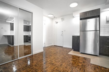 5455 Rue de Terrebonne Montréal (Côte-des-Neiges, QC H4A - Photo 2