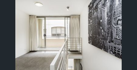 Superb inner city pad with dual balconies - stroll to central station & CBD - Photo 5