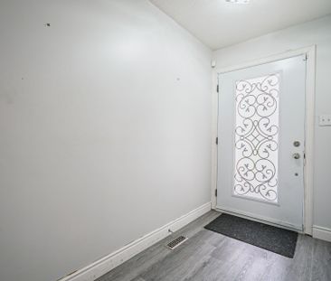 For Lease - 14 Jay Street, Brampton, Ontario - Photo 1