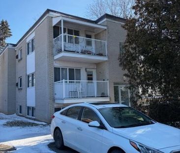 4 1/2 Saint-Bruno-de-Montarville - Photo 1