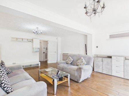 Horton Road, Staines-upon-Thames, Surrey,TW19 - Photo 3