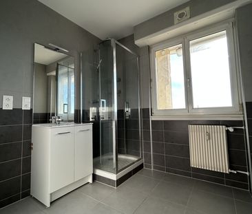 Location Appartement 3 pièces 79m² MULHOUSE 68200 - Photo 4