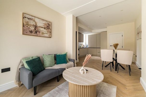 5 bedroom semi-detached house to rent - Photo 1