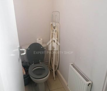 1 bedroom in a house share to rent - Photo 6