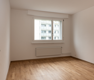 MODERNE WOHNUNG ZU VERMIETEN - ERSTE MONATSMIETE MIETZINSFREI - Foto 6