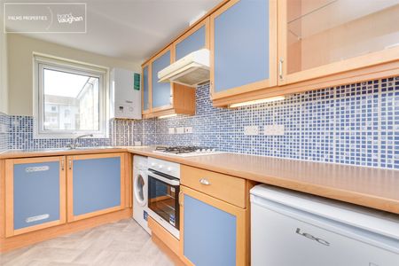 2 bedroom apartment to rent - Photo 3