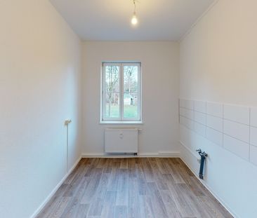 In ruhiger Seitenstraße gelegene 2-Raum-Wohnung mit Wanne - Foto 3