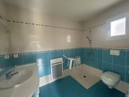 Location Maison 2 pièces 72m² - Photo 4