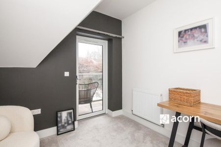 3 bedroom flat to rent - Photo 4