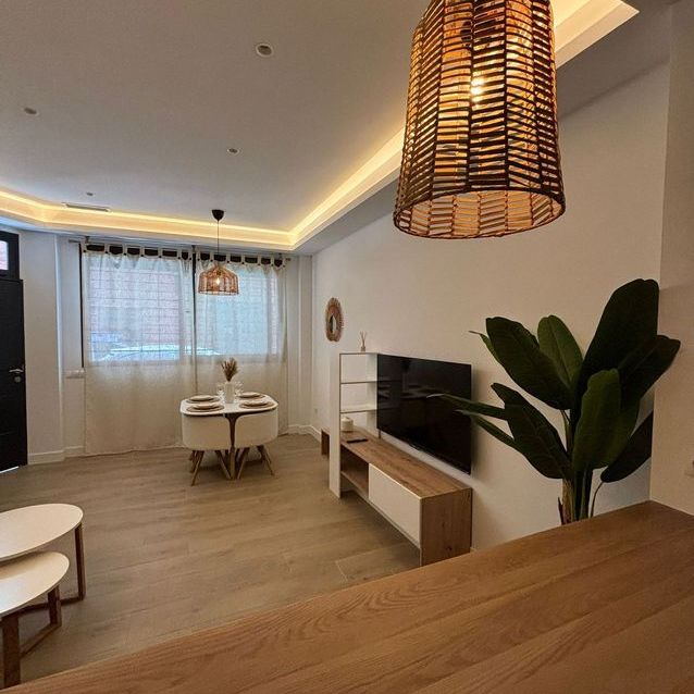 Alquiler de piso en Calle Antonio Rubio Torres - Photo 1