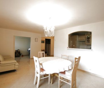 Location Appartement 3 pièces 78m² VITROLLES 13127 - Photo 6