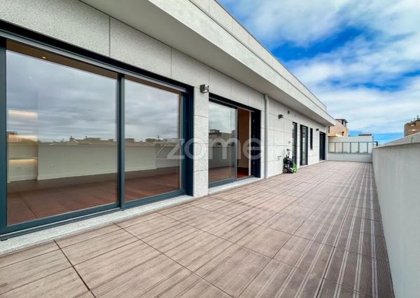 Apartamento T4 em Porto