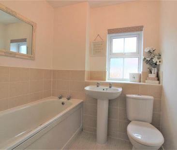 3 bedroom House To Let - Photo 6