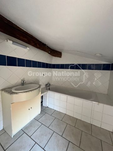 BOULBON - Appartement T2 dans le centre du village., - Photo 2