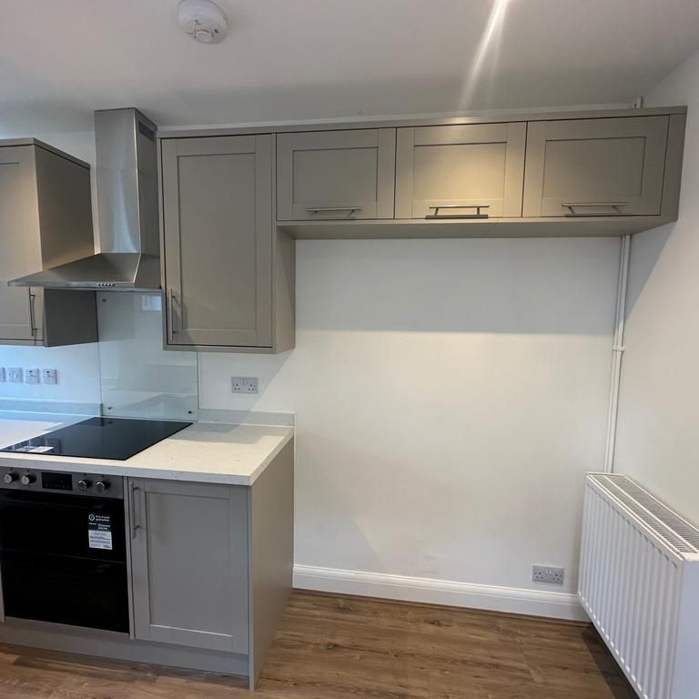 1 bedroom in a house share to rent - Photo 1