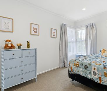 Freshly Updated Family Home - Photo 5