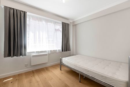 Buckingham Gate, London, SW1E 6PA - Photo 5