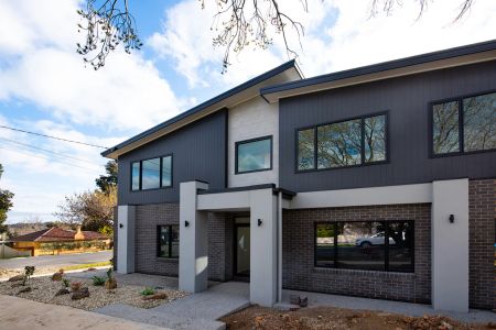 Stylish and Modern Family Home in Kennington - Photo 5