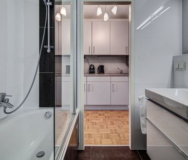 Exclusive, very quiet 1-room apartment in Arabellapark - Photo 3