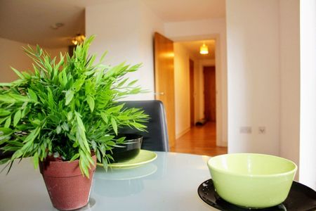 2 Bed Flat, High Road Leytonstone, E11 - Photo 5