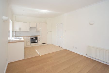 Available unfurnished from 06/03/2026 - Photo 4