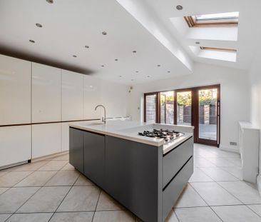 4 bedroom terraced house to rent - Photo 6