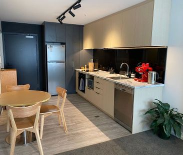 Modern 2-Bedroom Apartment in prime location - Photo 5