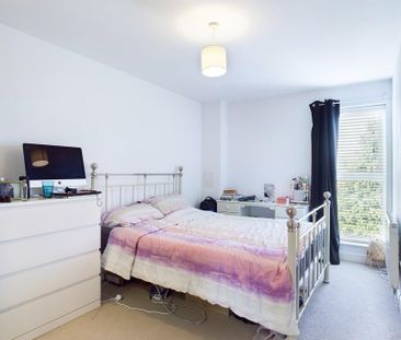 2 bedroom apartment to rent - Photo 4