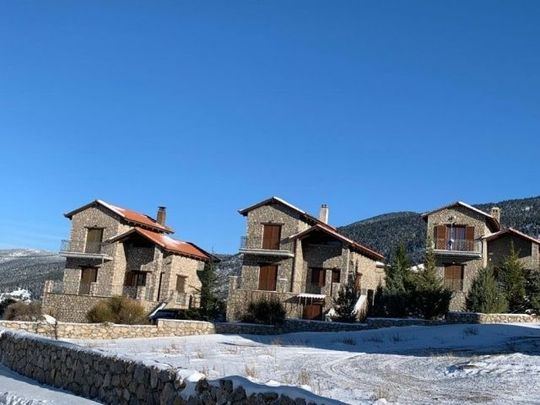 Μονοκατοικία για ενοικίαση Καλύβια (Αράχωβα) - Photo 1