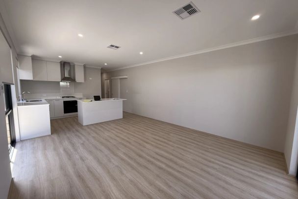 Brand New Coastal Living - Spacious 3 Bedroom, 2 Bathroom Home - Photo 1