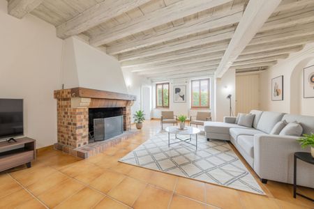 À louer - Magnifique Duplex dans une maison de village de 7.5 pièces - 260 m² - Piscine chauffée - Trélex (Nyon) - Photo 2