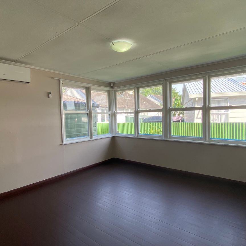 6a Kenney Crescent - Photo 1