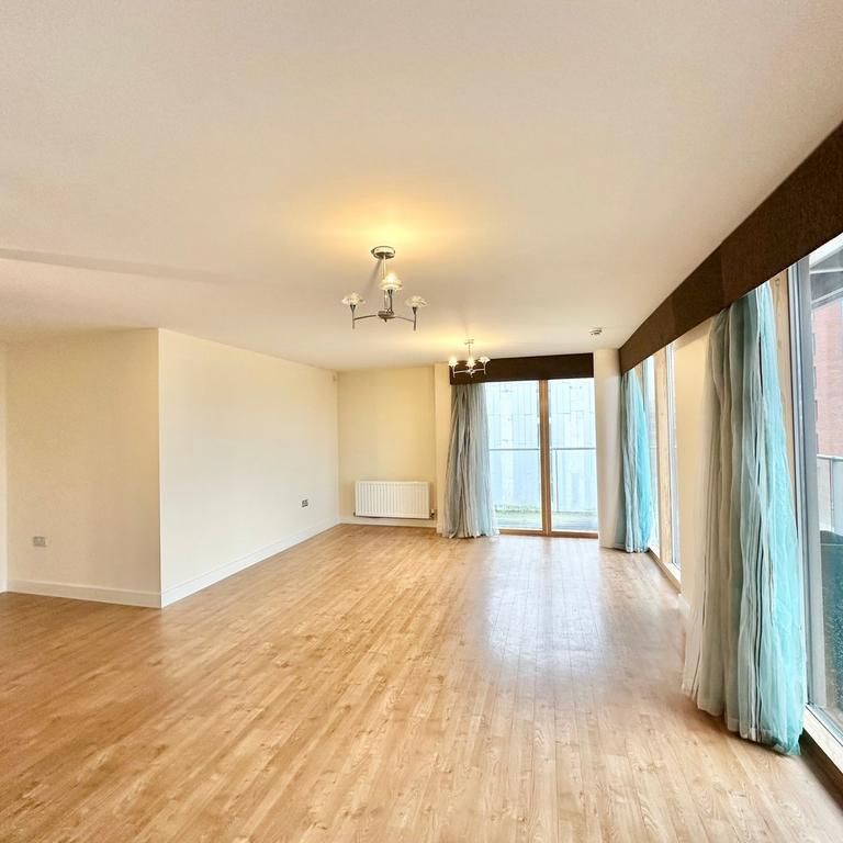 3 bedroom apartment to rent - Photo 1