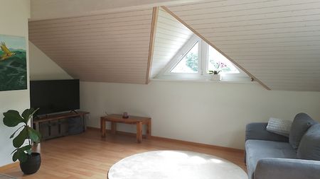 2½ Zimmer-Dachwohnung in Netstal (GL), möbliert, auf Zeit - Foto 3
