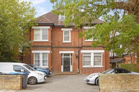 21 Cranes Park, Surbiton, Surrey, KT5 studio to rent - Photo 5