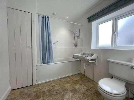 Penrhos Road, Bangor, Gwynedd, LL57 - Photo 1