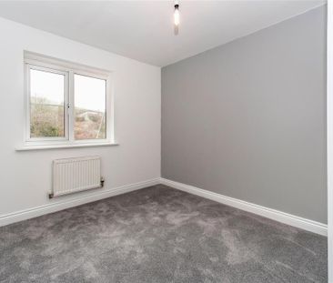 Mayors Close, Heolgerrig, MERTHYR TYDFIL - Photo 5