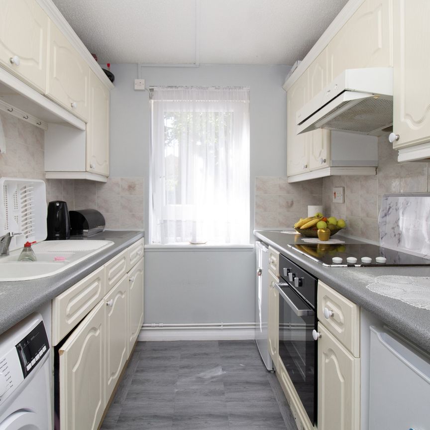 Rothbury Cottages, SE10, London - Photo 1