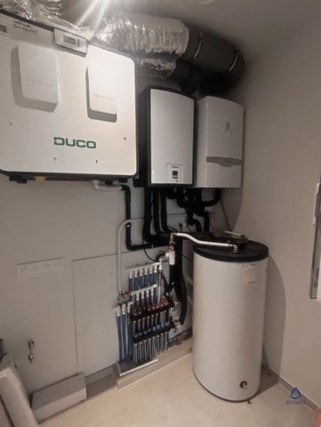 Energiezuinige nieuwbouwappartement met staanplaats en gemeenschappelijk zwembad - Photo 2