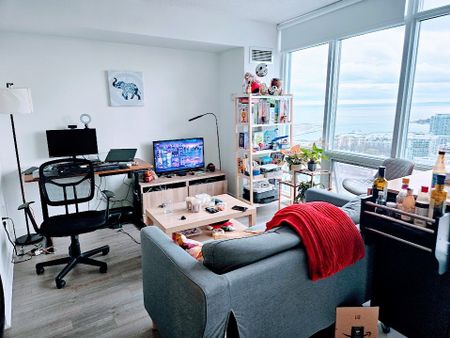 For Lease - 11 Brunel Court Unit# 4216, Toronto, Ontario - Photo 5