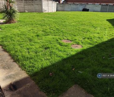 2 bedroom flat to rent - Photo 6