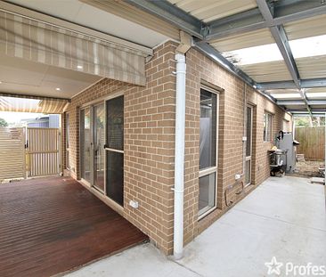 2/12 Warbla St, Dandenong North VIC 3175 - Photo 6