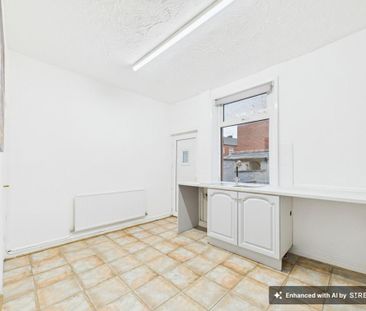 2 bedroom end of terrace house to rent - Photo 4