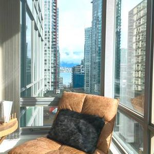 Coal Harbour Furnished 2b+2b Monthly Rent - Photo 2