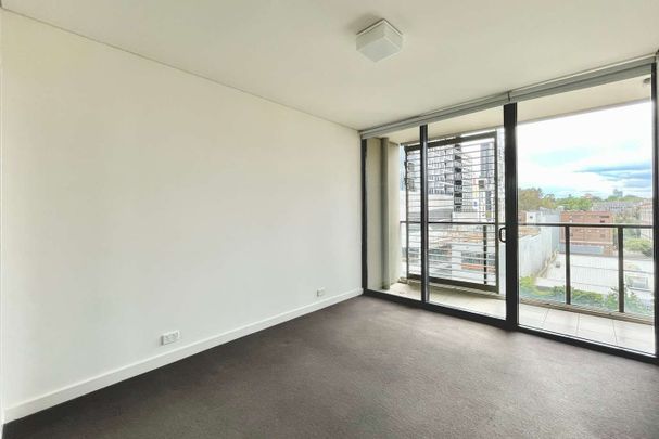 Two Bedroom Apartment with a Huge Balcony - Photo 1