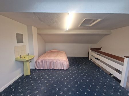 4 Bed Terraced House, Rulan Park Road, HA1 - Photo 3